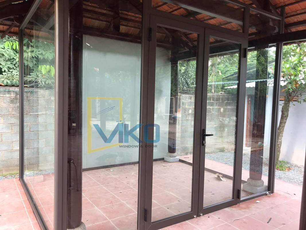 nhôm kính cho nhà thờ cúng
