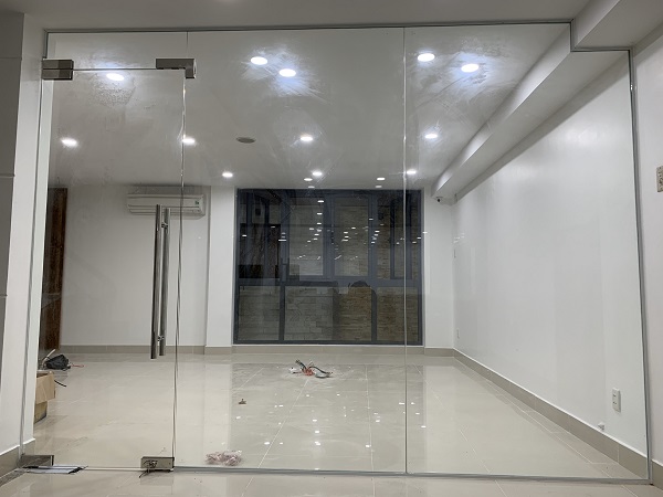 Cửa Kính Bản Lề Sàn- 1 cánh Cửa Kính Bản Lề Sàn- 1 cánh