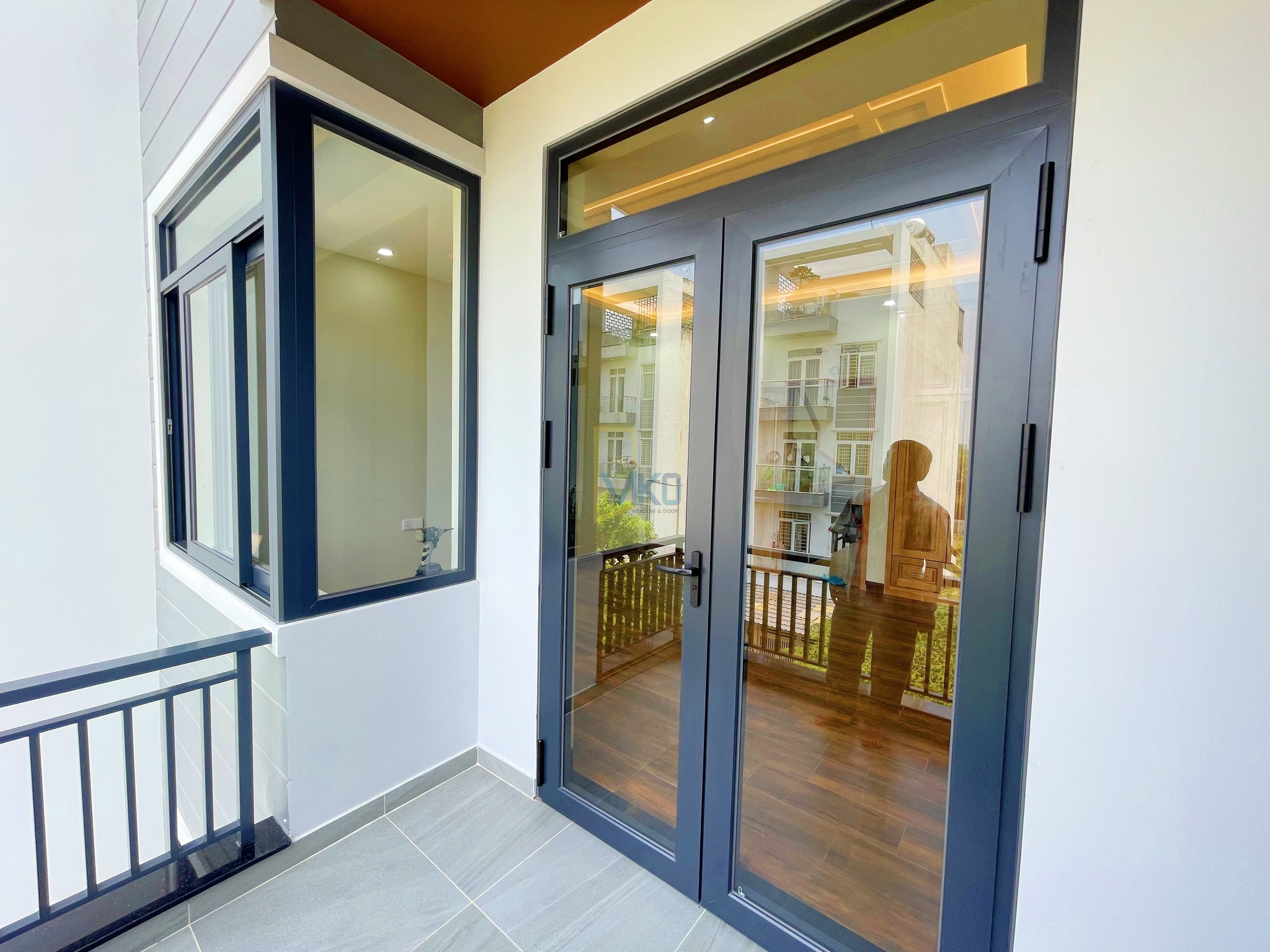 Cửa ban công 2 cánh