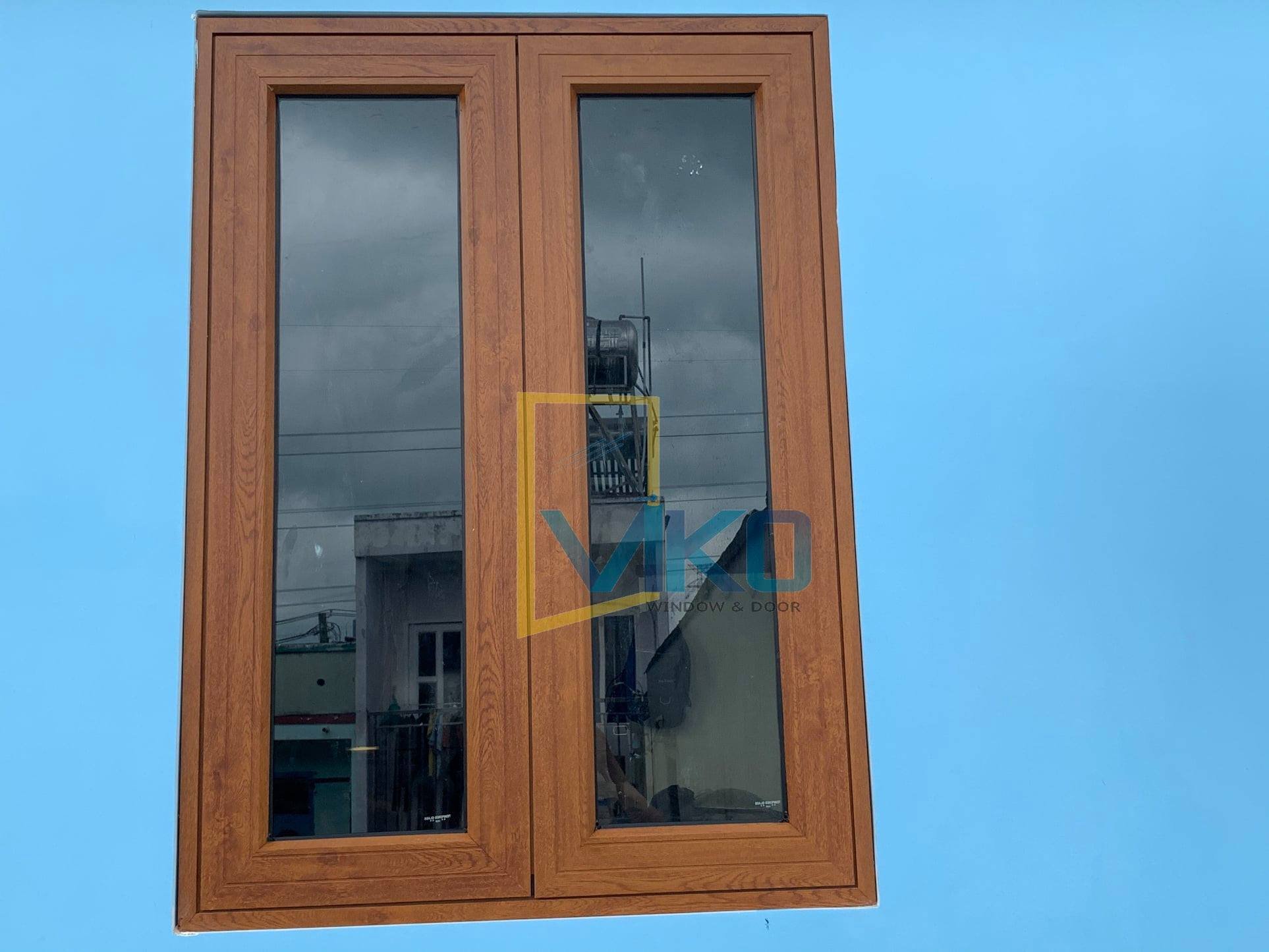 Cửa Sổ 2 Cánh Mở Quay - Màu Vân Gỗ Cửa Sổ 2 Cánh Mở Quay - Màu Vân Gỗ